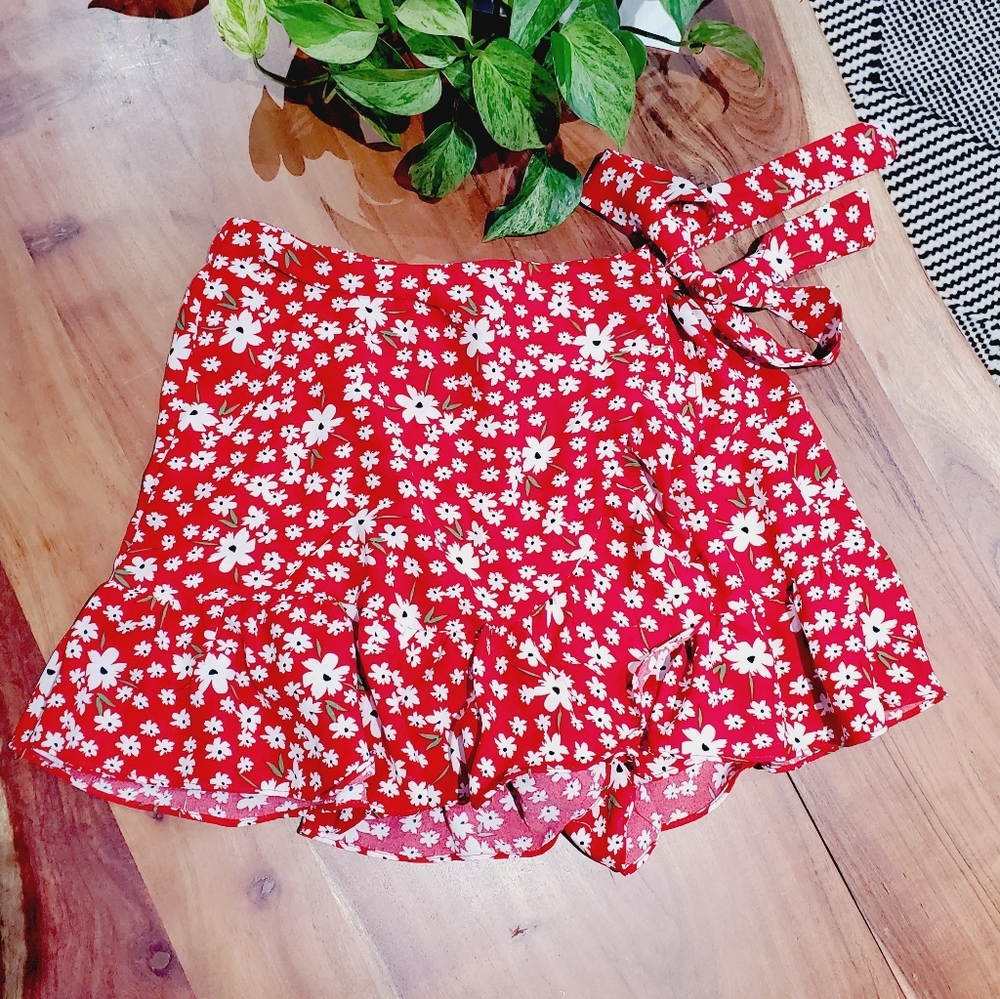 Bright Red+White Tie Waist Flutter Skort (Skirt/shorts)
